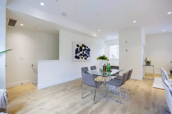 Langley, BC V2Y 4L5,19935 75a AVE #6