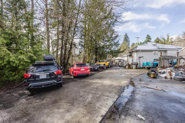 Surrey, BC V3W 2M3,13225 87b AVE