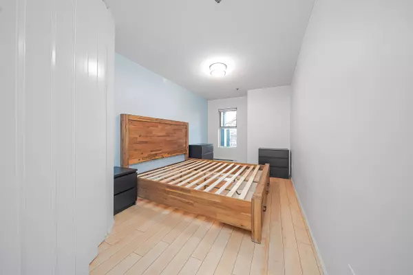 Richmond, BC V6Y 3Z3,8600 Jones RD #107