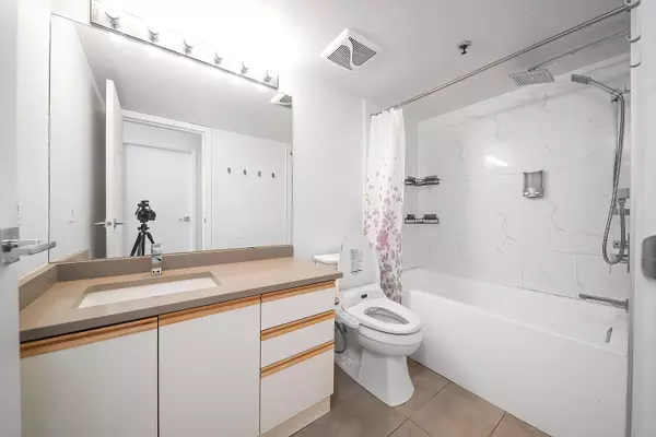 Richmond, BC V6Y 3Z3,8600 Jones RD #107