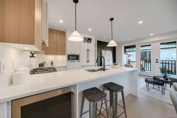 Vancouver, BC V5X 2L3,1167 E 63rd AVE