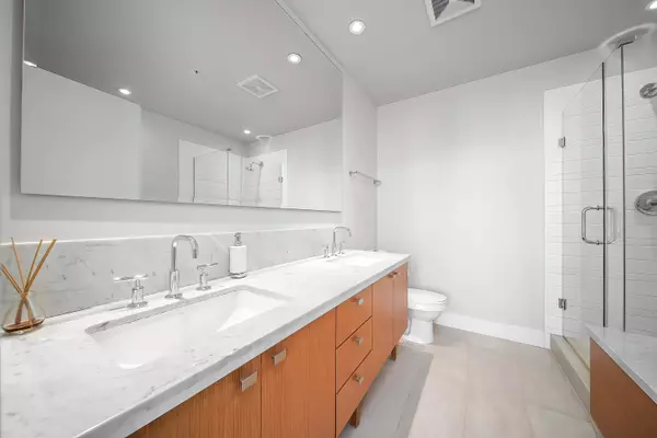 6080 Iona DR #404 Vancouver, BC V6T 0A4