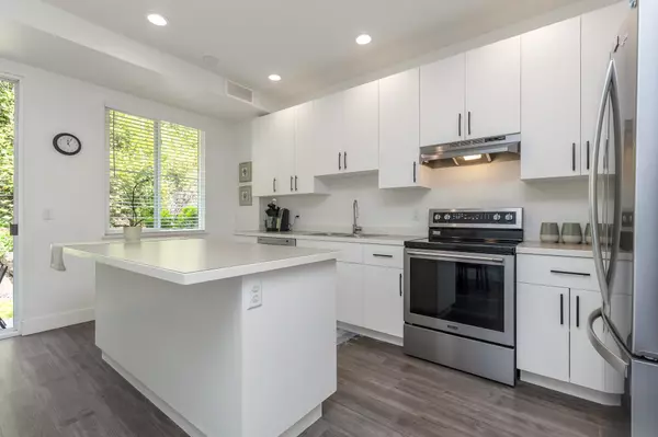 Abbotsford, BC V3G 8H5,35287 Old Yale RD #5