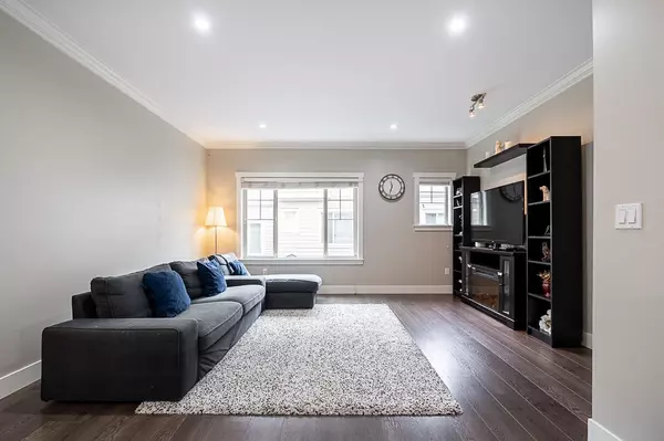 19097 64 AVE #8, Surrey, BC V3S 6X5