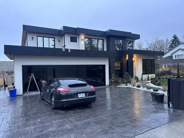 16427 28 AVE, Surrey, BC V3Z 0A9