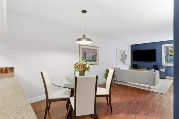 Vancouver, BC V6J 4X9,1550 Mariner WALK #104