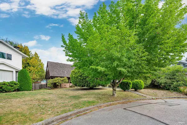 Vancouver, BC V5Z 3W6,5809 Fremlin ST