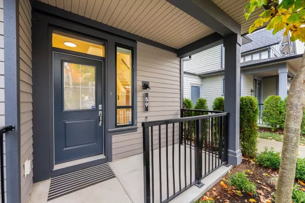 Coquitlam, BC V3E 0N2,3500 Burke Village Promenade #59