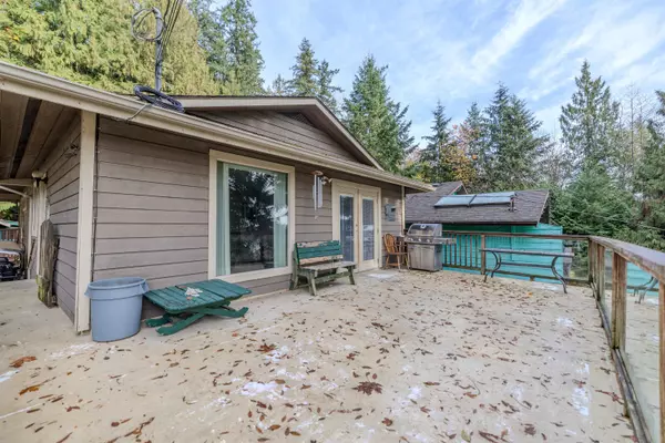 538 Reed RD Gibsons, BC V0N 1V1