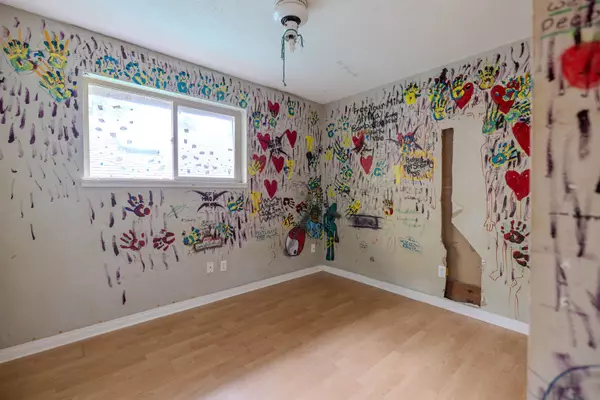 538 Reed RD Gibsons, BC V0N 1V1