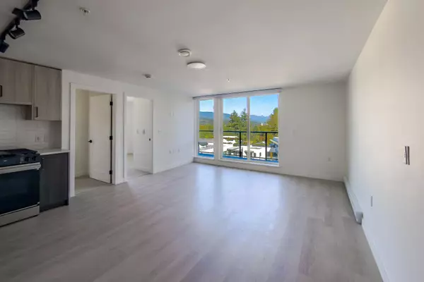 Port Moody, BC V3H 0N4,2002 St. George ST #406