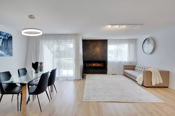 Coquitlam, BC V3E 2E5,1220 Falcon DR #208