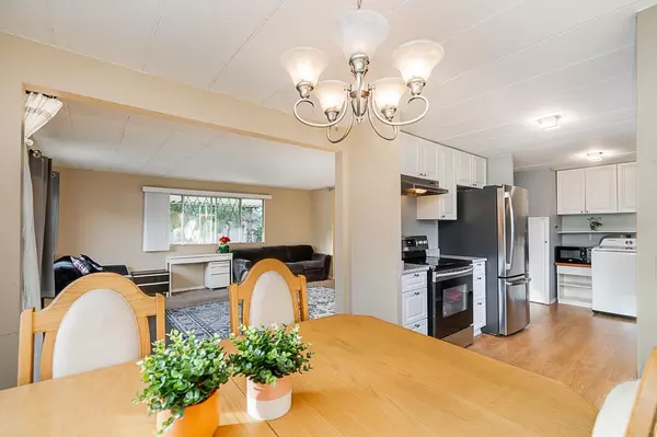 Coquitlam, BC V3K 5A9,201 Cayer ST #93