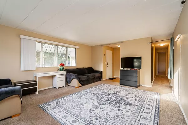 Coquitlam, BC V3K 5A9,201 Cayer ST #93