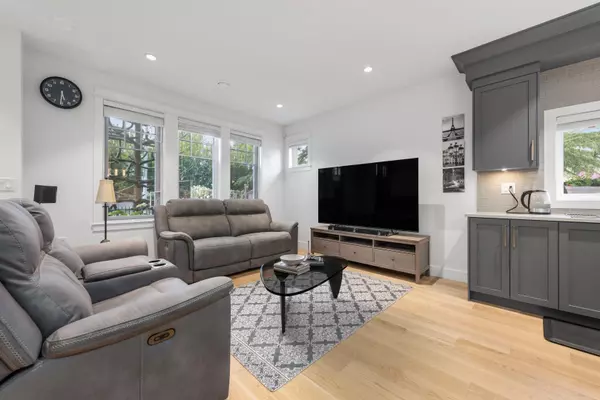 Richmond, BC V7E 1K3,5702 Williams RD