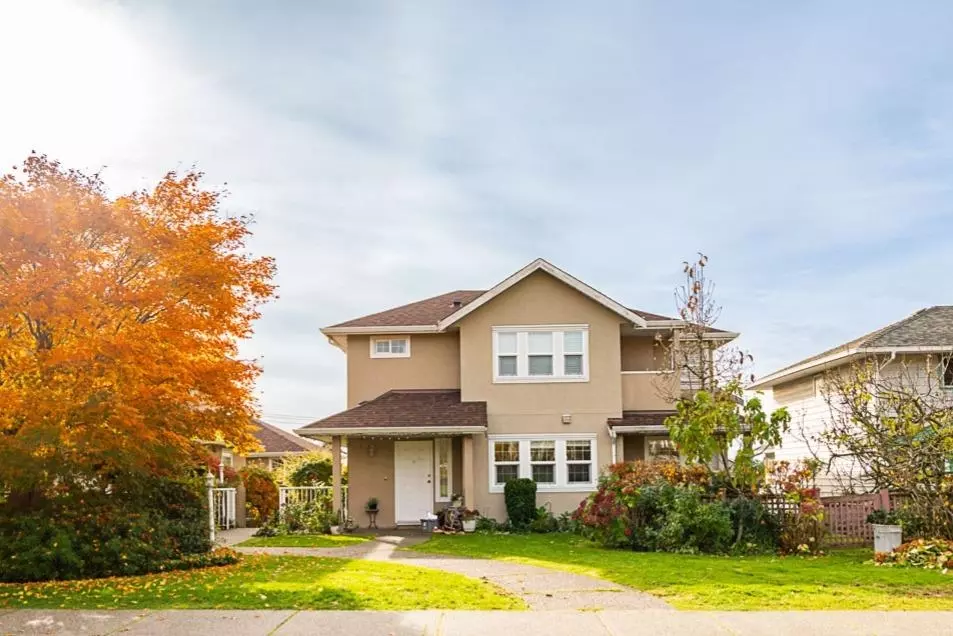 North Vancouver, BC V7L 1V6,323 E Keith RD