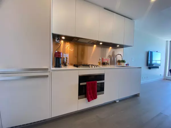 1480 Howe St #4609, Vancouver, BC V6Z 1C4