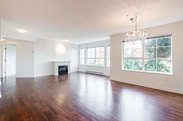 19673 Meadow Gardens WAY #123 Pitt Meadows, BC V3Y 0A1