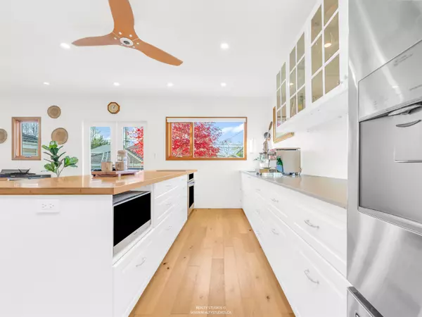 Vancouver, BC V5N 3Z3,4379 Welwyn ST