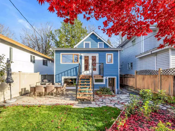 4379 Welwyn ST Vancouver, BC V5N 3Z3