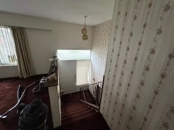 Chilliwack, BC V2R 2Z7,6577 Fern ST