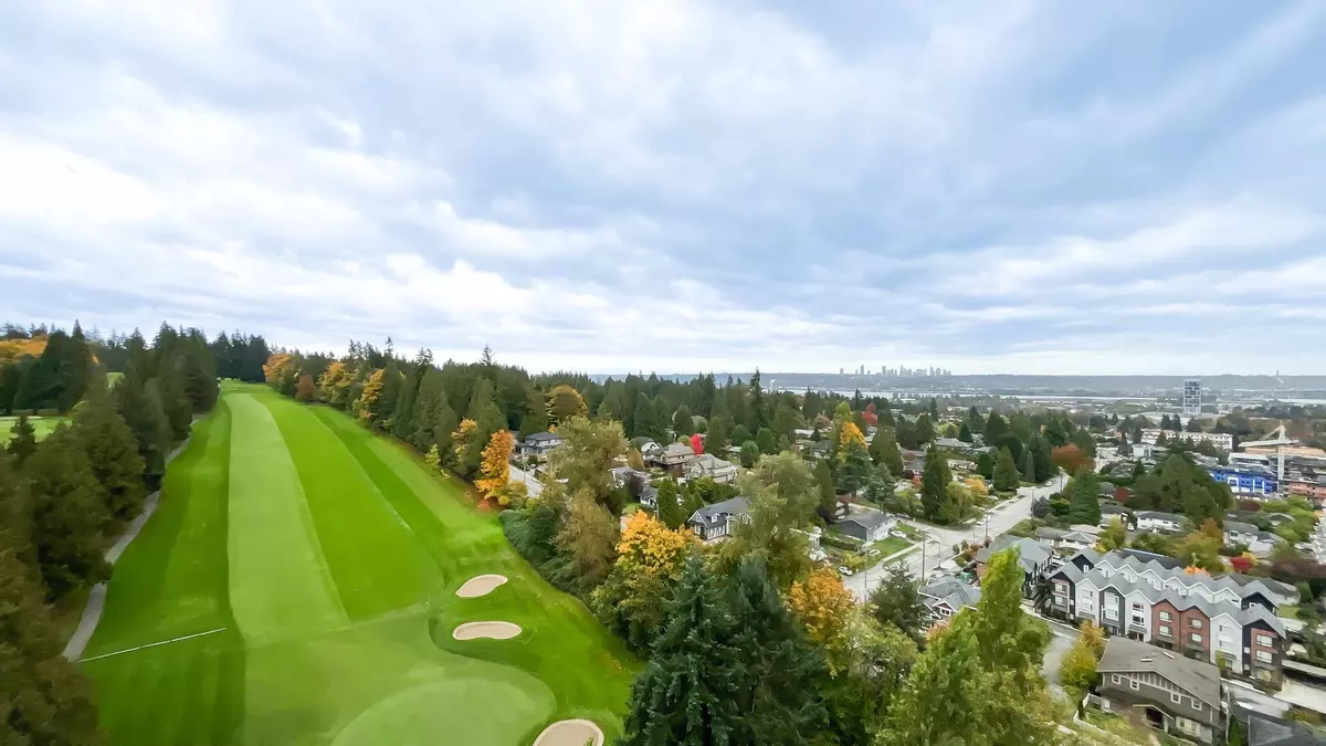 Coquitlam, BC V3K 0G7,595 Austin AVE #1704