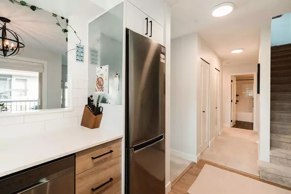 New Westminster, BC V3M 2M7,737 Hamilton ST #310