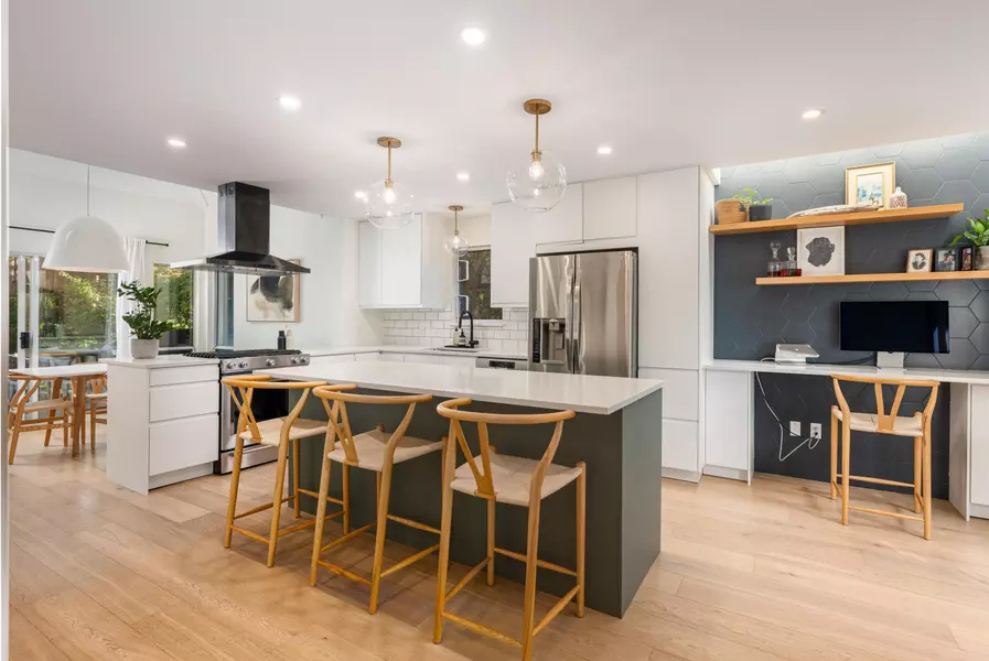 1001 Northlands DR #48, North Vancouver, BC V7H 2Z2