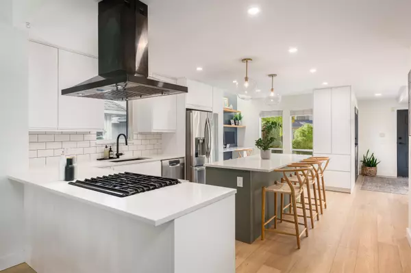 North Vancouver, BC V7H 2Z2,1001 Northlands DR #48