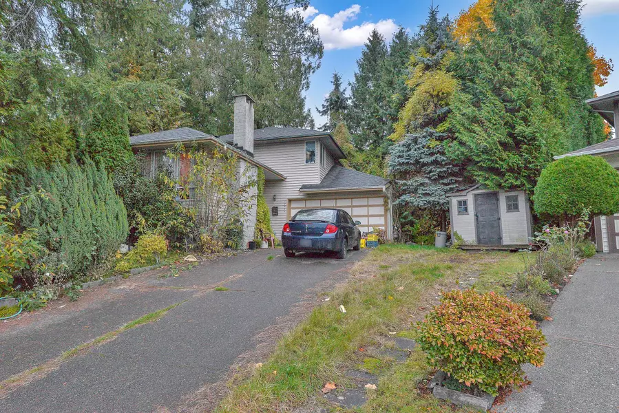 13063 97 AVE, Surrey, BC V3T 5N5