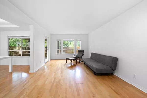 Surrey, BC V4P 1C6,15550 26 AVE #113