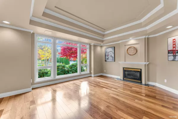 Surrey, BC V4A 9V6,13681 21 AVE