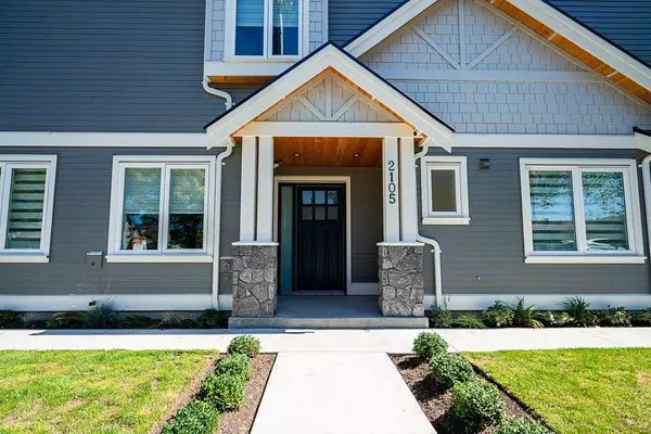 Vancouver, BC V5N 3E9,2105 E 33rd AVE