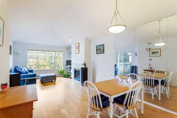 6820 Rumble ST #406, Burnaby, BC V5E 4H9