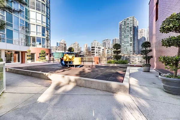 Vancouver, BC V6Z 2Y4,198 Aquarius Mews #2608