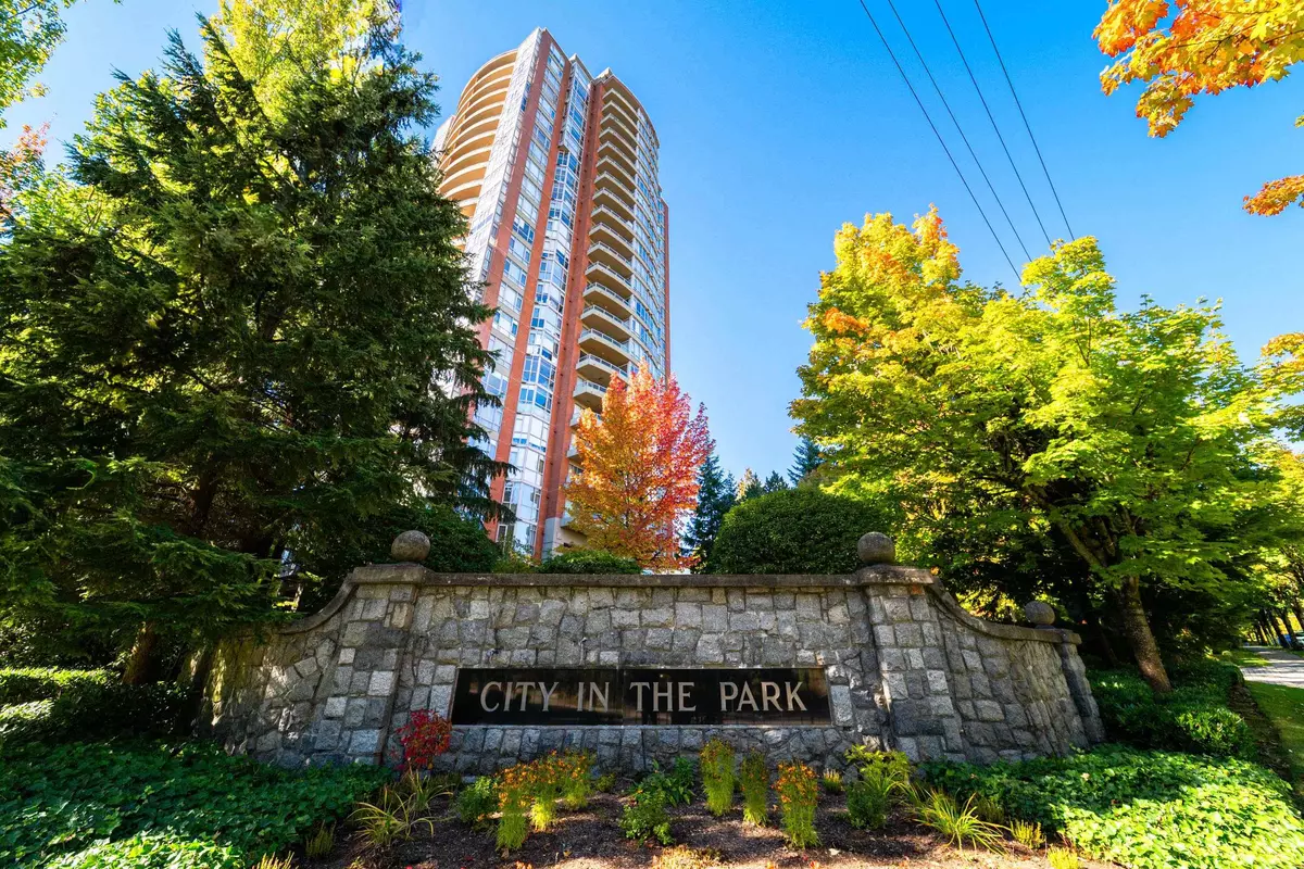 Burnaby, BC V3N 4X5,6888 Station Hill DR #304