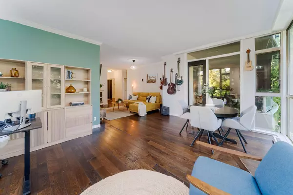 Burnaby, BC V3N 4X5,6888 Station Hill DR #304