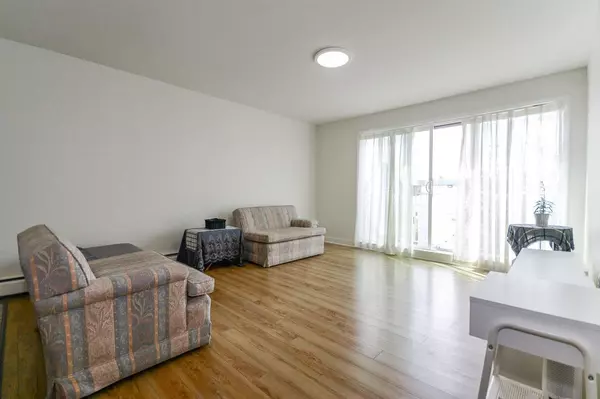 Richmond, BC V7C 3M6,7200 Lindsay RD #301