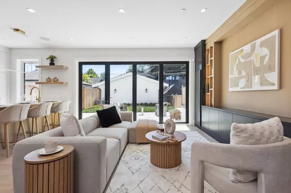 Vancouver, BC V5N 1Z6,2244 E 11th AVE ##2