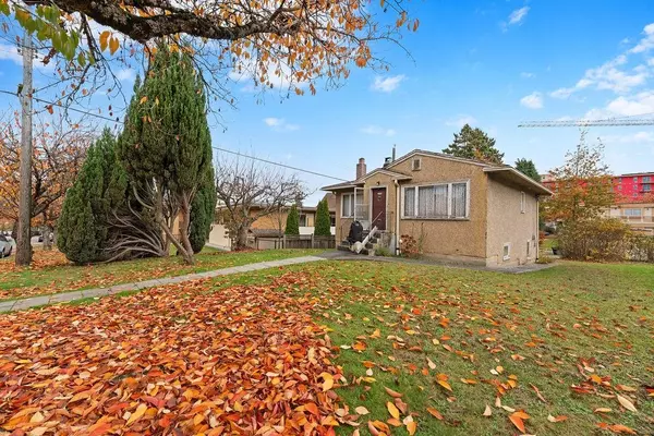 Vancouver, BC V5N 4H1,4868 Commercial ST