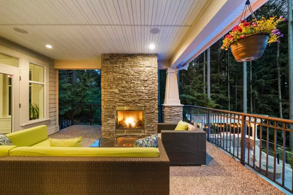 1462 Crystal Creek DR Anmore, BC V3H 0A3