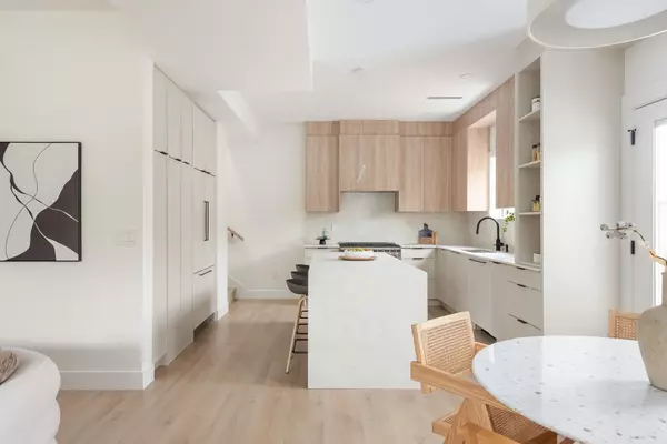 Coquitlam, BC V0V 0V0,1132 Howse PL #103