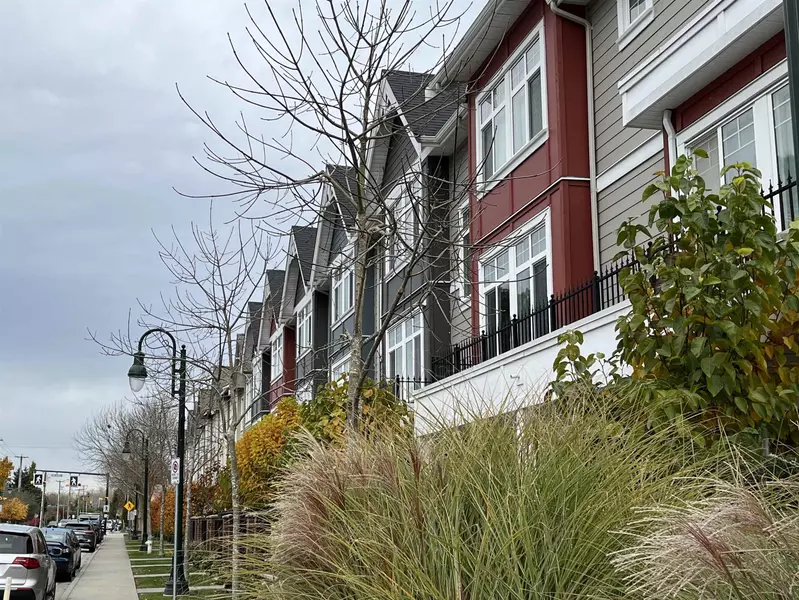 4923 47a AVE, Ladner, BC V4K 0E1