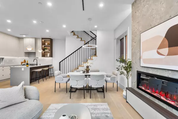 Vancouver, BC V5K 1R1,2607 Dundas ST #1