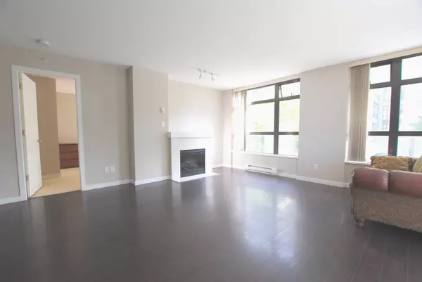 8160 Lansdowne RD #406, Richmond, BC V6X 0A9