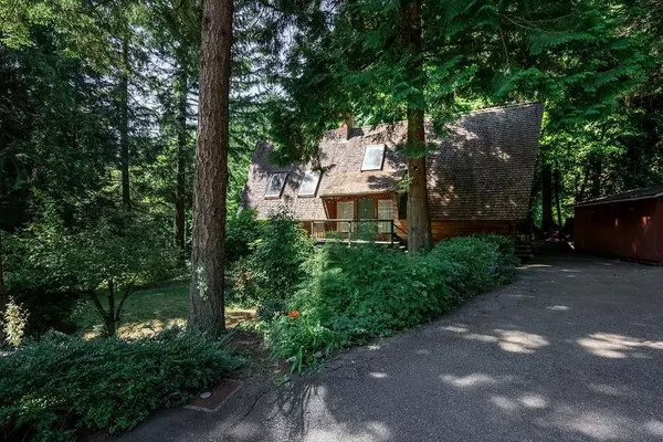 West Vancouver, BC V7W 2M2,4402 Keith RD