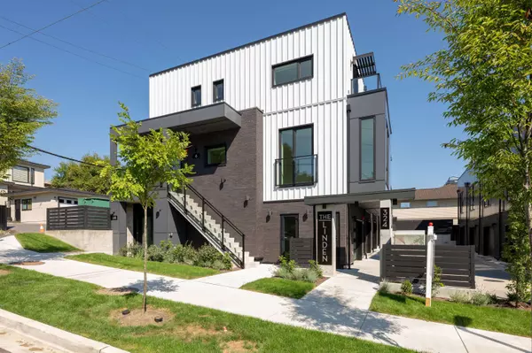 610 E 3rd ST #TH6, North Vancouver, BC V7L 1G7