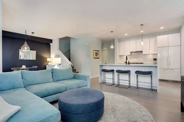 Delta, BC V4K 0C3,5510 Admiral WAY #24