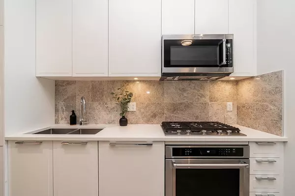 Delta, BC V4K 0E3,5535 Admiral WAY #129