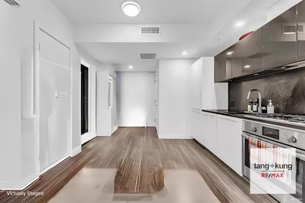 Burnaby, BC V5H 0H8,6383 Mckay AVE #8xx